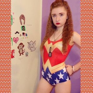 3/$15 DC Comics Wonder Woman Swim Suit Size Small